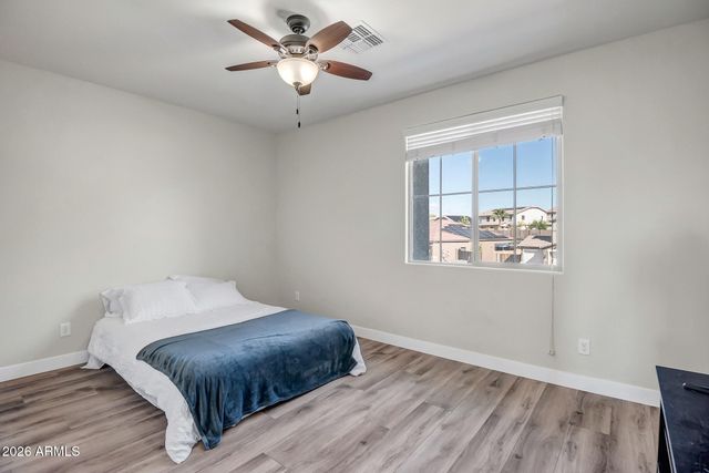 3719 W LANHAM Drive, New River, AZ 85087