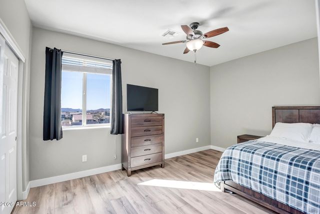 3719 W LANHAM Drive, New River, AZ 85087