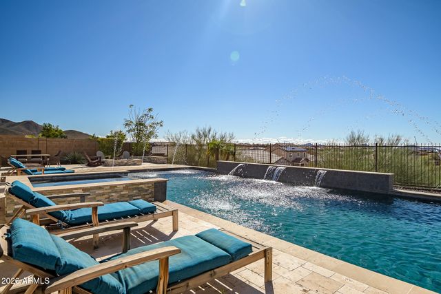 3719 W LANHAM Drive, New River, AZ 85087