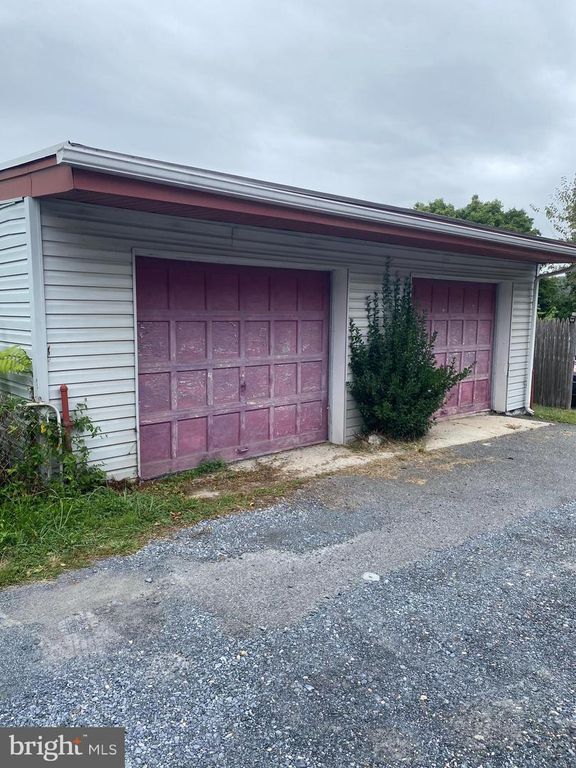 2424 PERKIOMEN AVE, Reading, PA 19606