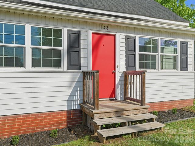 158 NW Academy Street, Concord, NC 28025