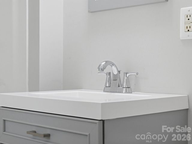 158 NW Academy Street, Concord, NC 28025