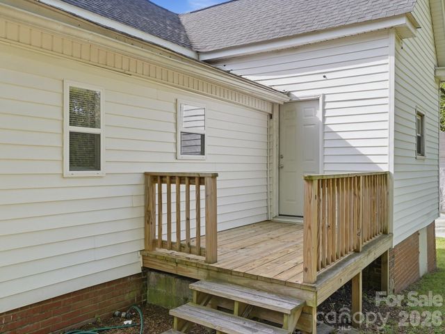 158 NW Academy Street, Concord, NC 28025