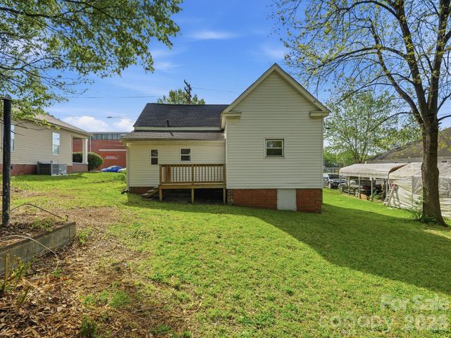 158 NW Academy Street, Concord, NC 28025