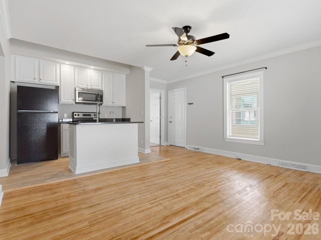 158 NW Academy Street, Concord, NC 28025