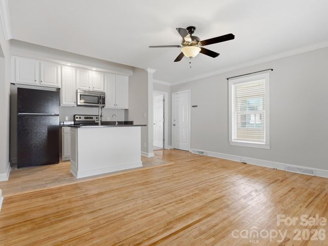 158 NW Academy Street, Concord, NC 28025