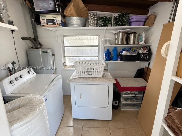 6541 SW 5th St, Pembroke Pines, FL 33023