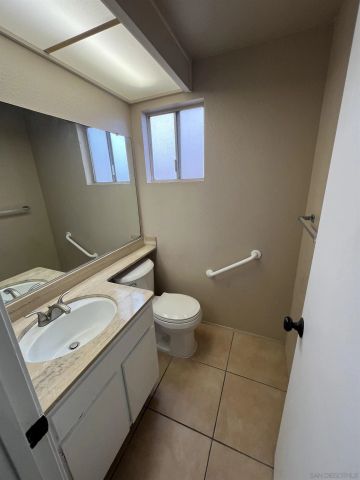 2772 Meadow Lark, San Diego, CA 92123