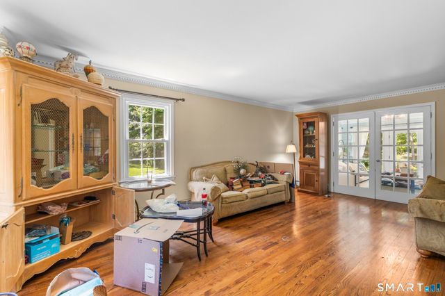 14 North Branch Road, Newtown, CT 06470