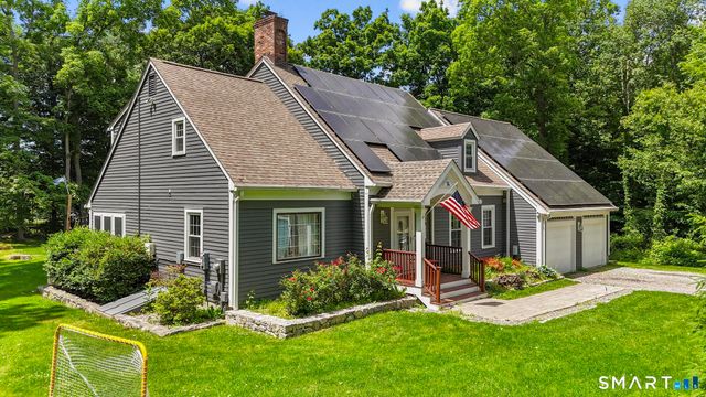 14 North Branch Road, Newtown, CT 06470
