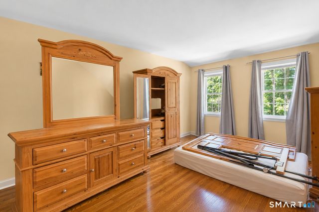 14 North Branch Road, Newtown, CT 06470