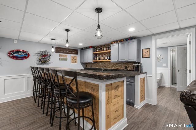 14 North Branch Road, Newtown, CT 06470