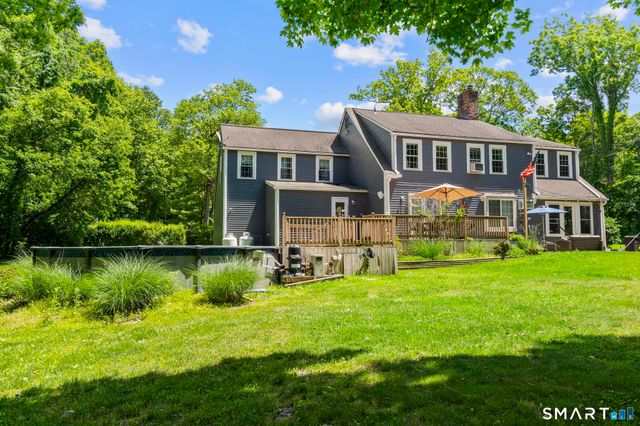 14 North Branch Road, Newtown, CT 06470