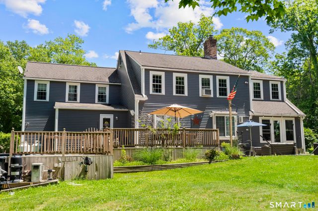 14 North Branch Road, Newtown, CT 06470