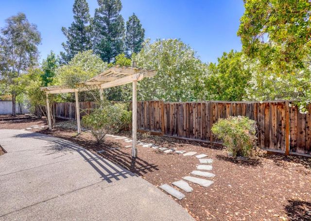 1545 Murdell Lane, Livermore, CA 94550