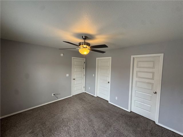 1666 S Razorback Road, Fayetteville, AR 72701