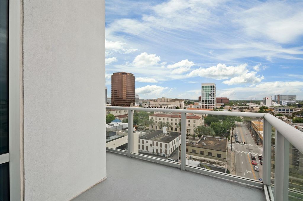 Image 21 of property listing at 150 E ROBINSON STREET 1026, Orlando, FL 32801