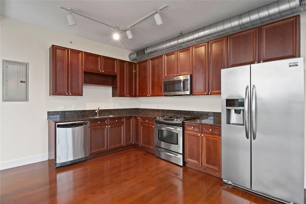 Image 5 of property listing at 150 E ROBINSON STREET 1026, Orlando, FL 32801