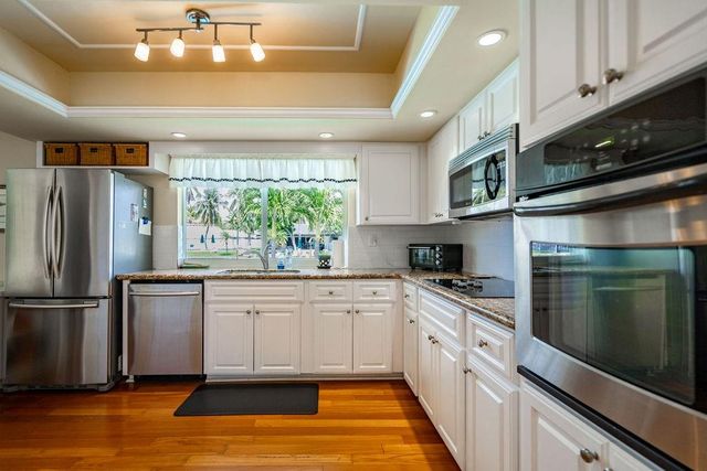 571 SE 12th St, Pompano Beach, FL 33060