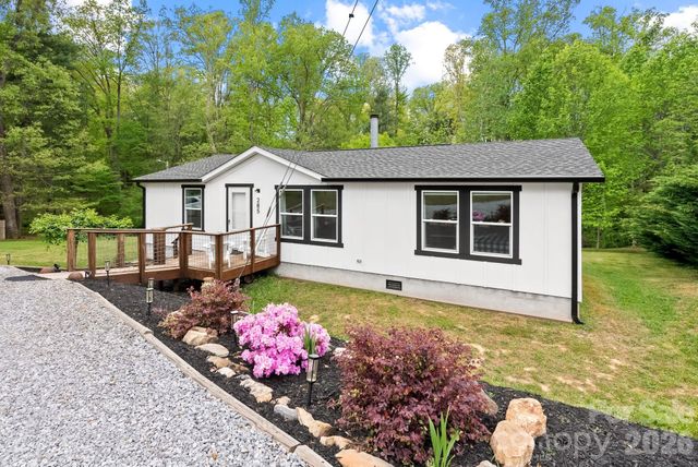 285 Dove Haven Lane, Hendersonville, NC 28791