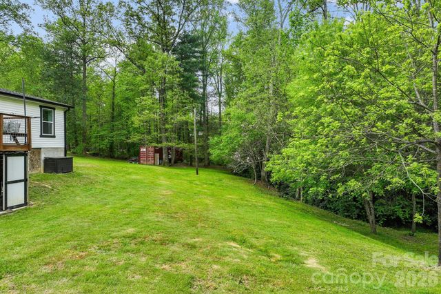 285 Dove Haven Lane, Hendersonville, NC 28791