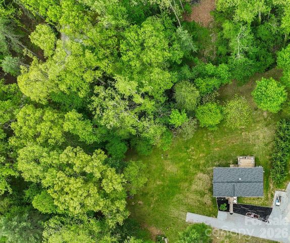 285 Dove Haven Lane, Hendersonville, NC 28791