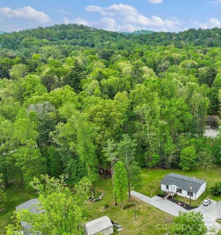 285 Dove Haven Lane, Hendersonville, NC 28791