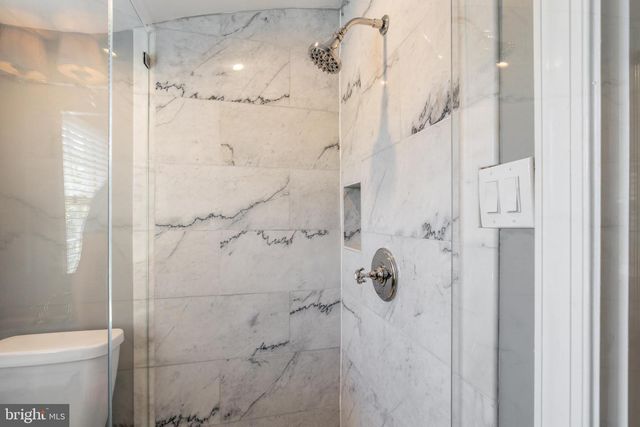 4920 PALISADE LN NW, Washington, DC 20016