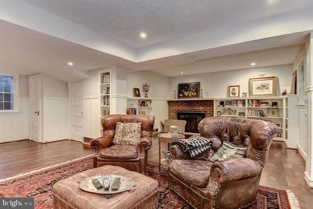 4920 PALISADE LN NW, Washington, DC 20016