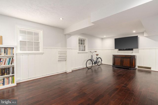 4920 PALISADE LN NW, Washington, DC 20016