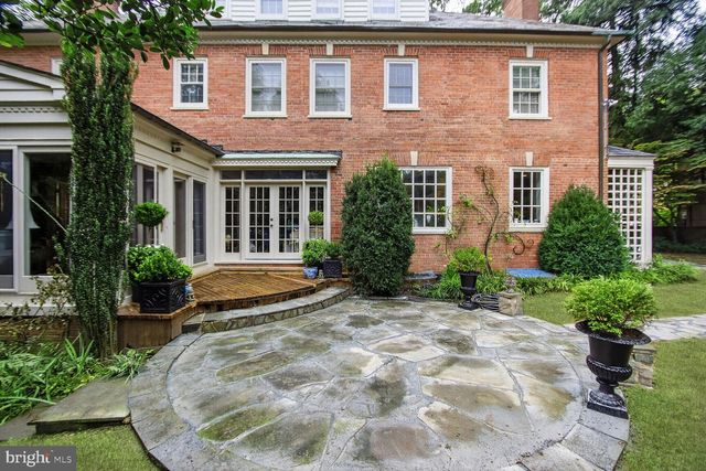 4920 PALISADE LN NW, Washington, DC 20016