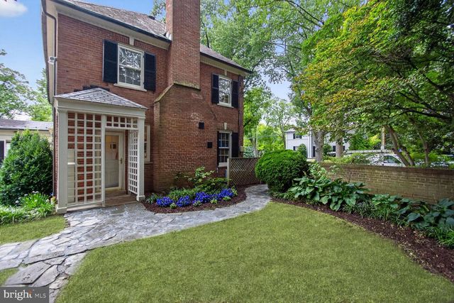 4920 PALISADE LN NW, Washington, DC 20016