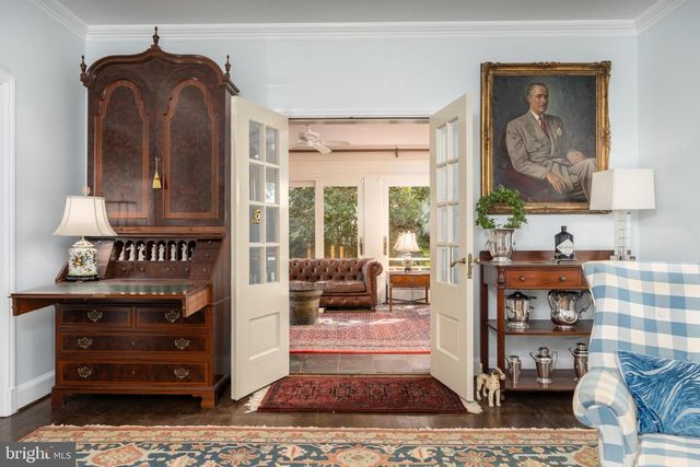 4920 PALISADE LN NW, Washington, DC 20016