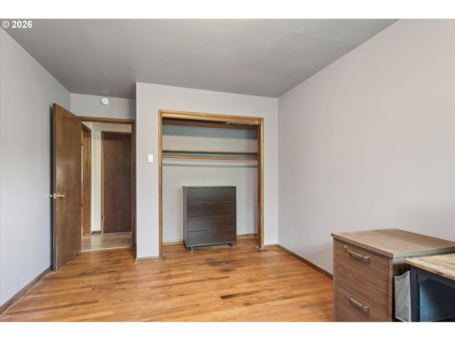 584 Se 12TH Ave, Hillsboro, OR 97123