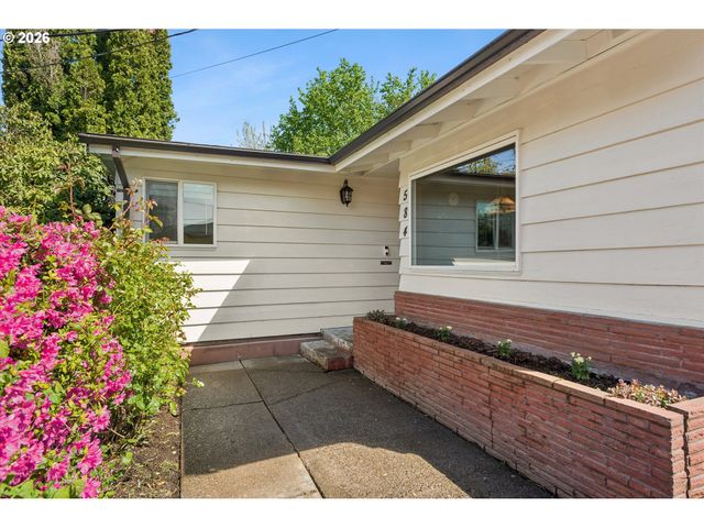 584 Se 12TH Ave, Hillsboro, OR 97123