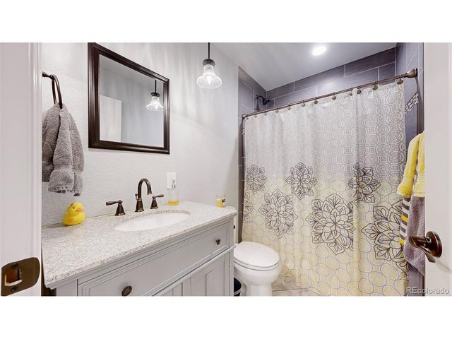 15382 Xenia Ct, Thornton, CO 80602