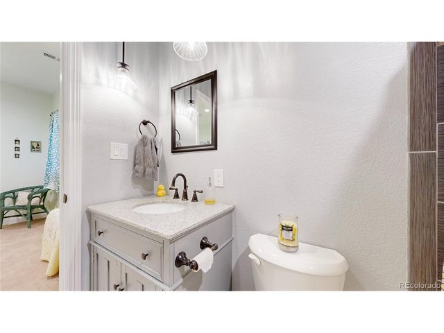 15382 Xenia Ct, Thornton, CO 80602
