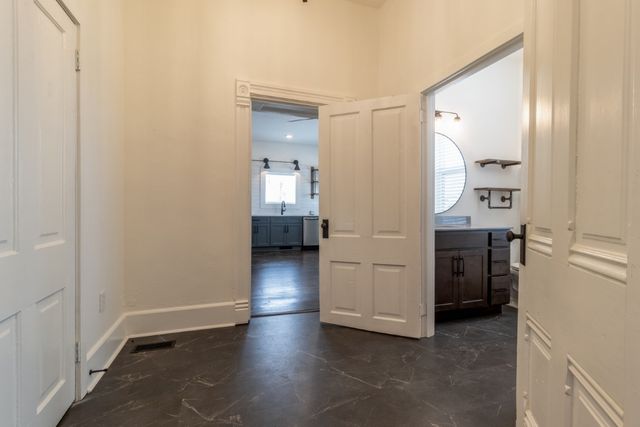 305 Main St Apt 1, Clarksville, TN 37040