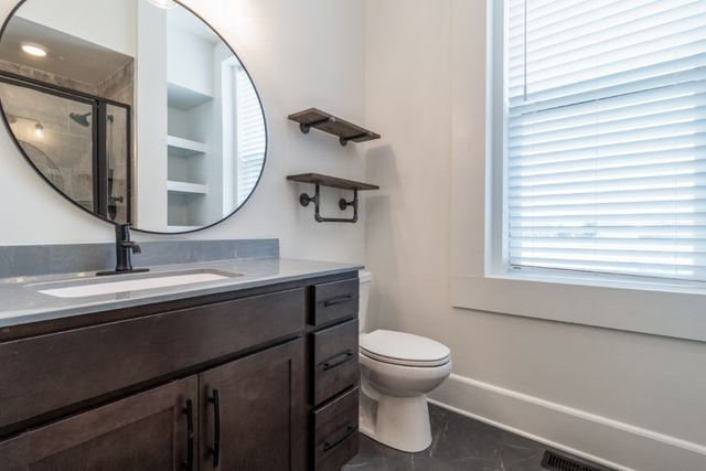 305 Main St Apt 1, Clarksville, TN 37040