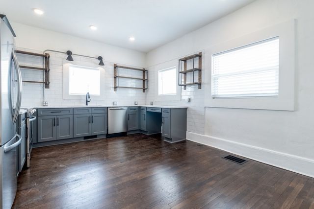 305 Main St Apt 1, Clarksville, TN 37040
