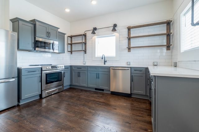 305 Main St Apt 1, Clarksville, TN 37040