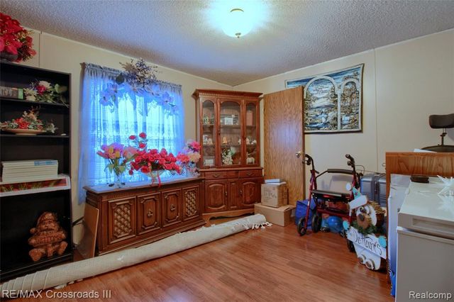 48620 Wear Road Road, Belleville, MI 48111