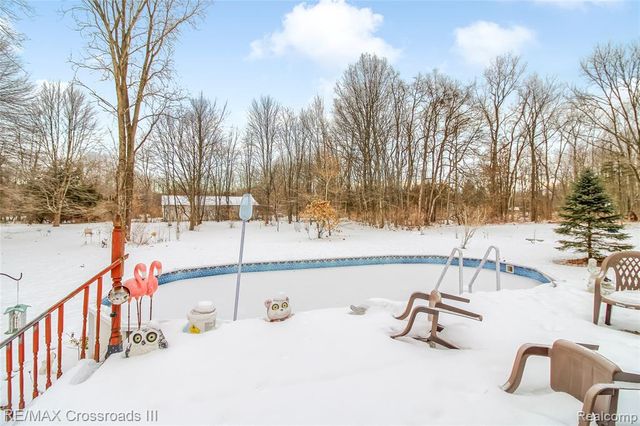 48620 Wear Road Road, Belleville, MI 48111