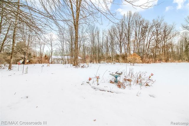 48620 Wear Road Road, Belleville, MI 48111