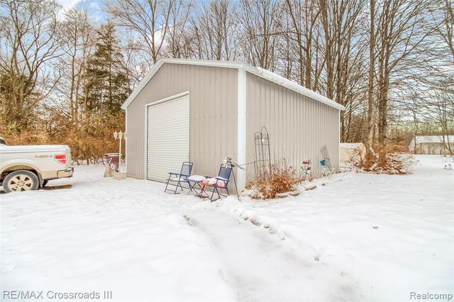 48620 Wear Road Road, Belleville, MI 48111