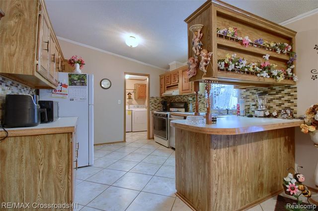 48620 Wear Road Road, Belleville, MI 48111