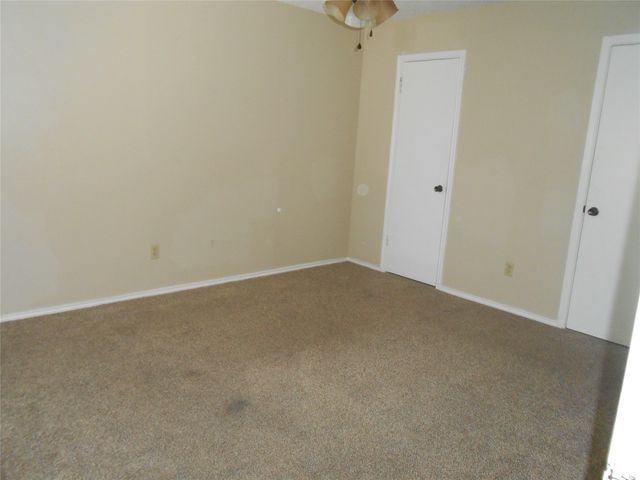 1920 Crooked Lane, Fort Worth, TX 76112