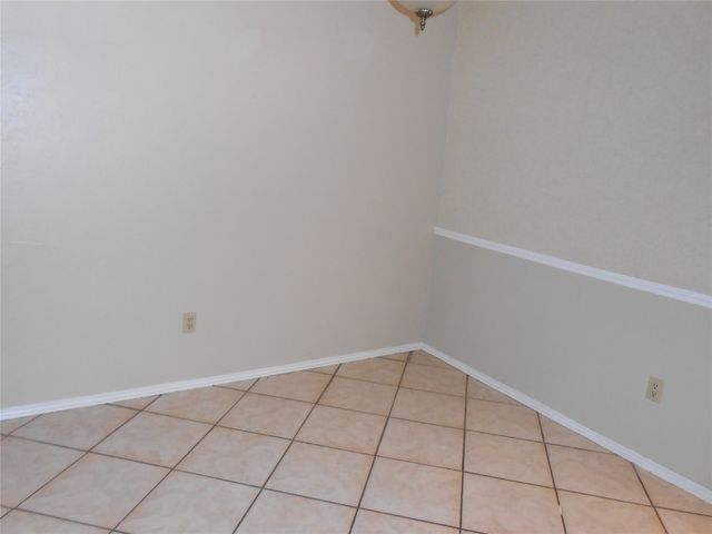 1920 Crooked Lane, Fort Worth, TX 76112