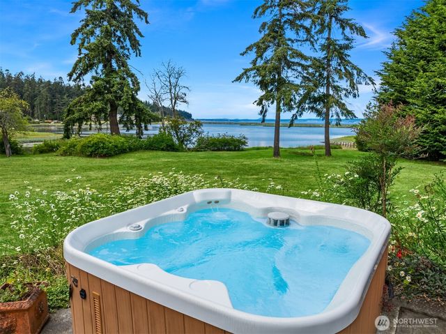 507 Race Road, Coupeville, WA 98239
