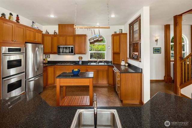 507 Race Road, Coupeville, WA 98239
